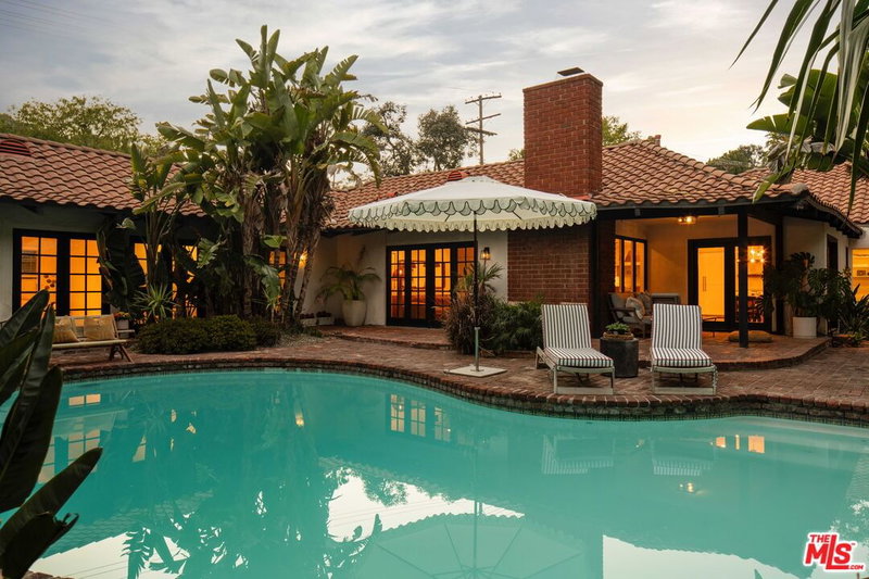 2630 Laurel Pass