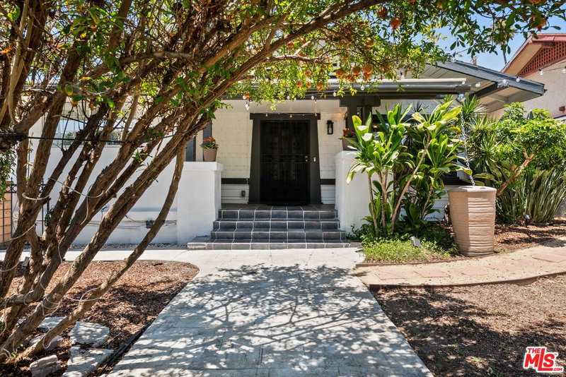123 Dillon St
