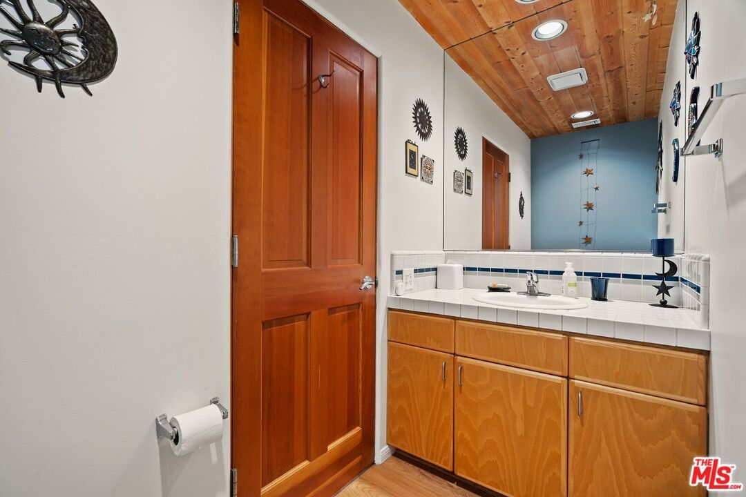 Ingleside photo 22