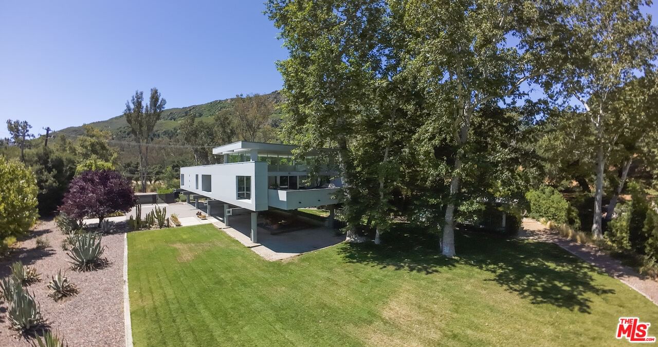 Mulholland photo 36