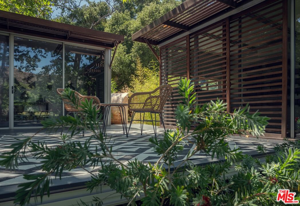 Mulholland photo 6
