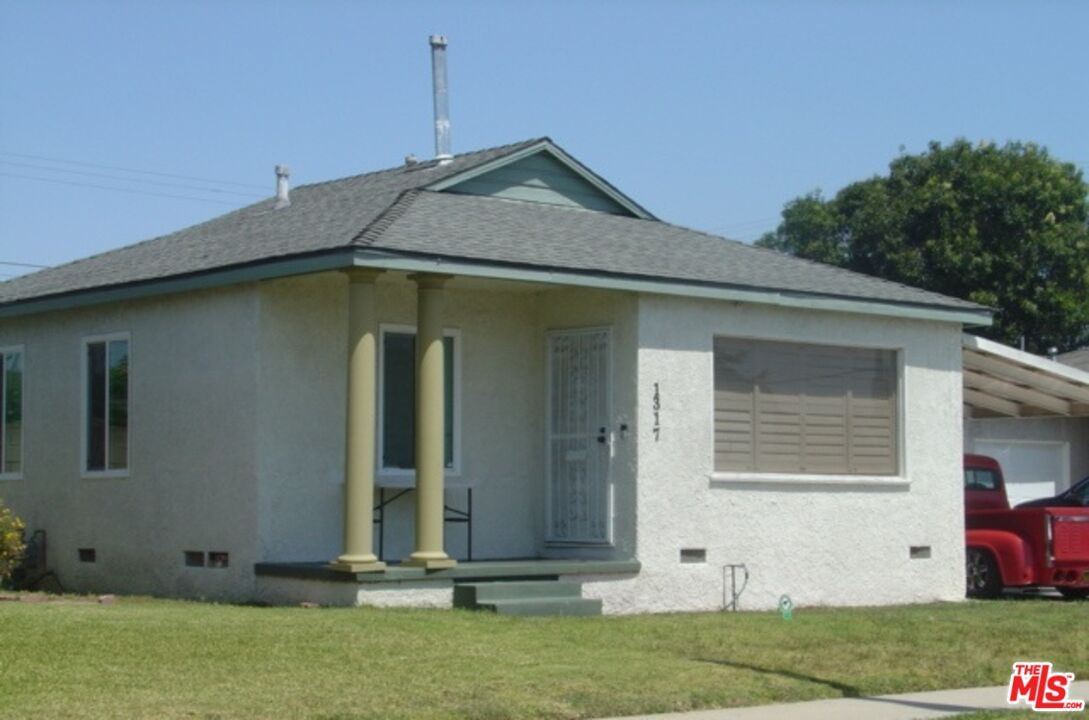 School photo 16