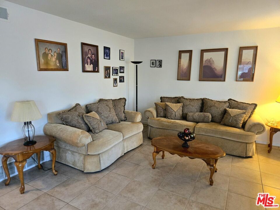 Hallwood photo 12