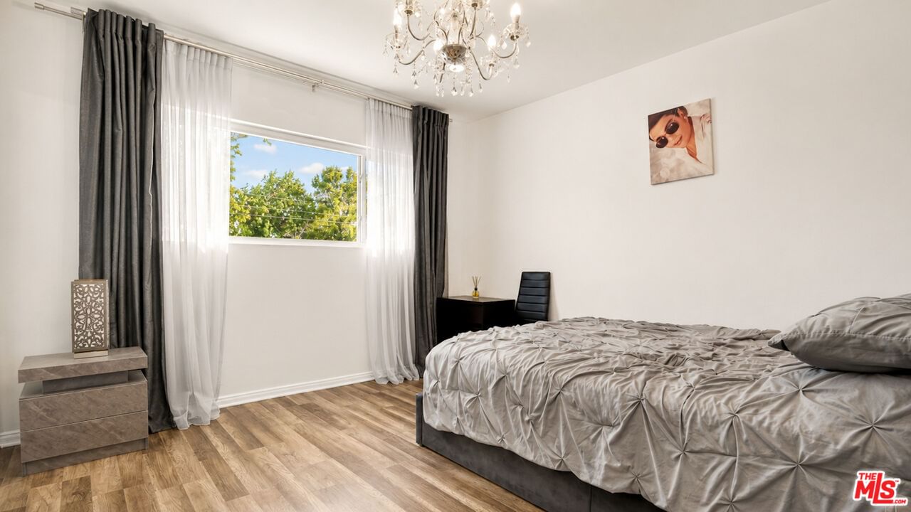 Tupper photo 26