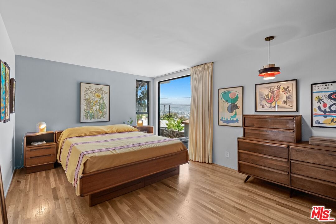 Verdugo View photo 12
