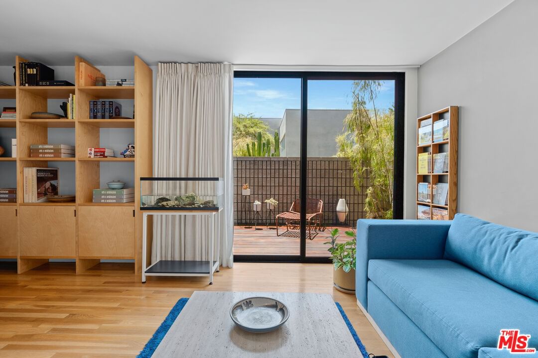 Verdugo View photo 18