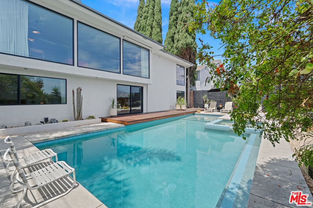 Verdugo View photo 39