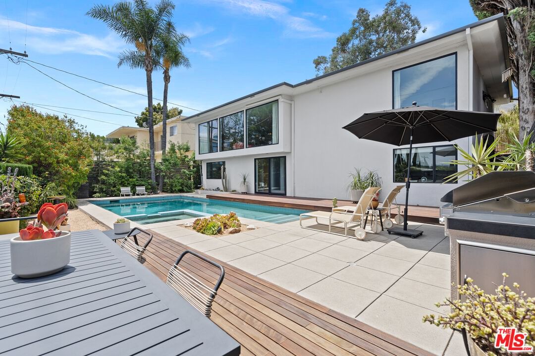 Verdugo View photo 42