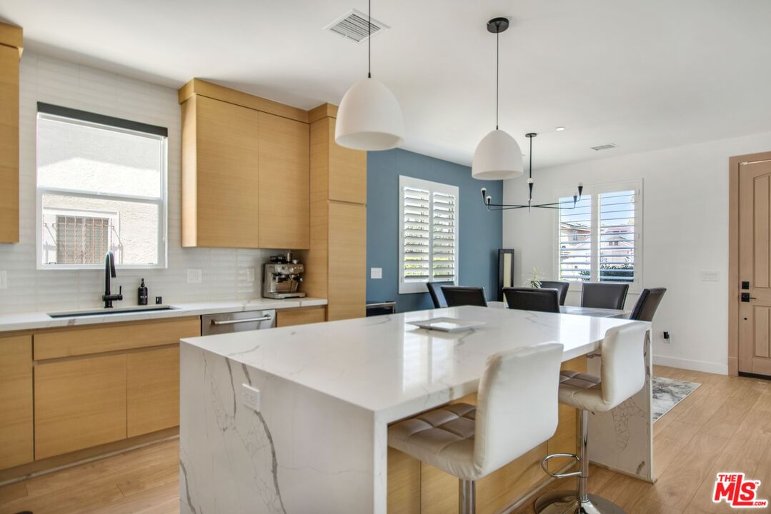 Gramercy photo 11
