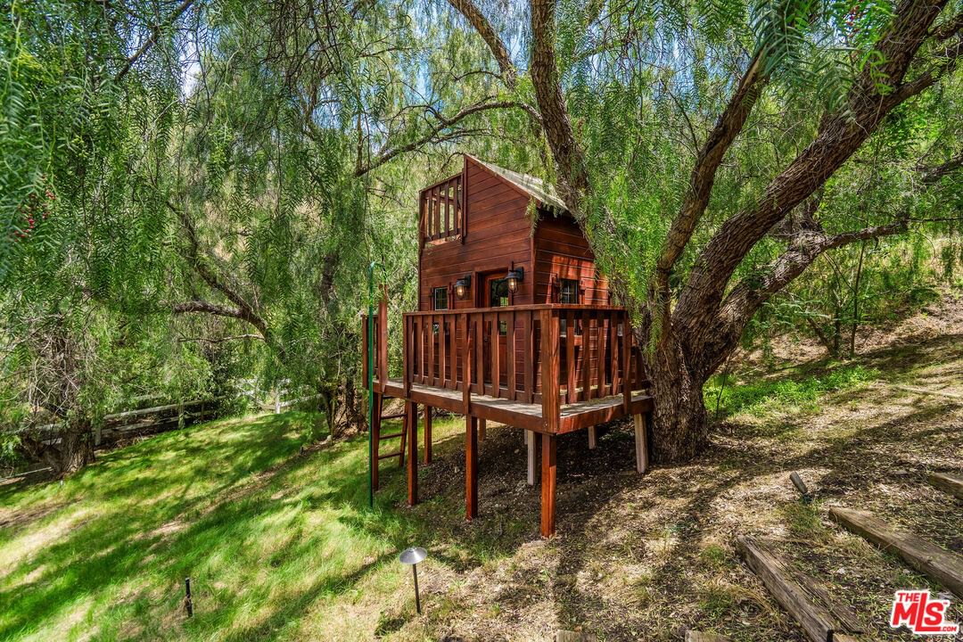 Bell Canyon photo 48