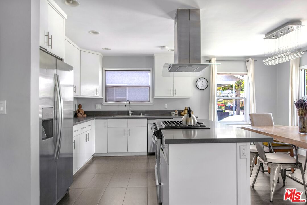 Thurman photo 8