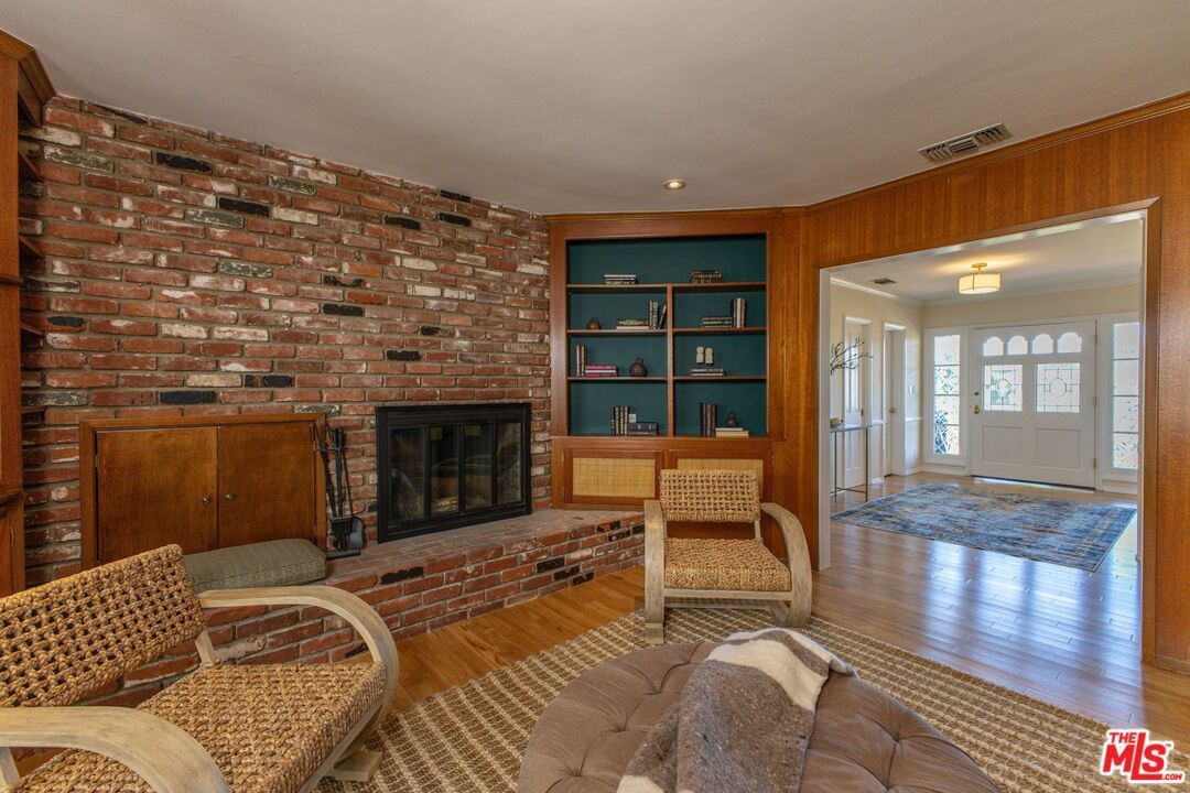 Kenilworth photo 23