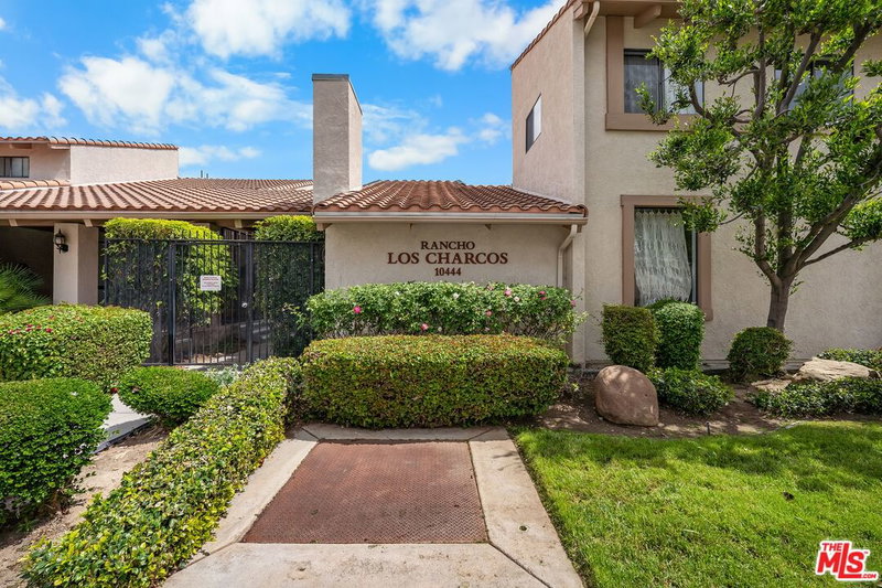 10444 Canoga Ave