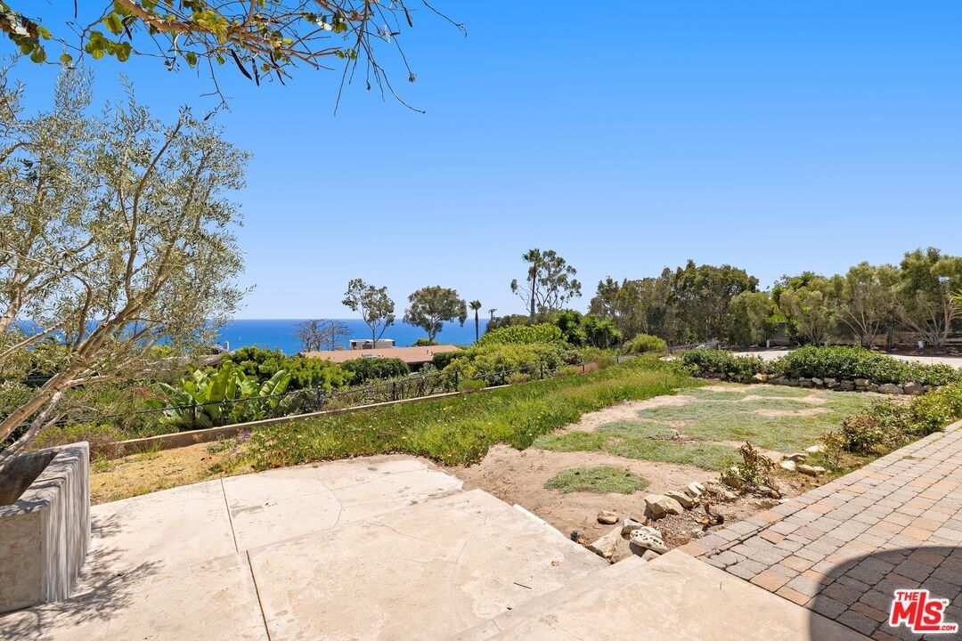Cliffside photo 32