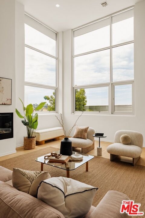 Roseview photo 11