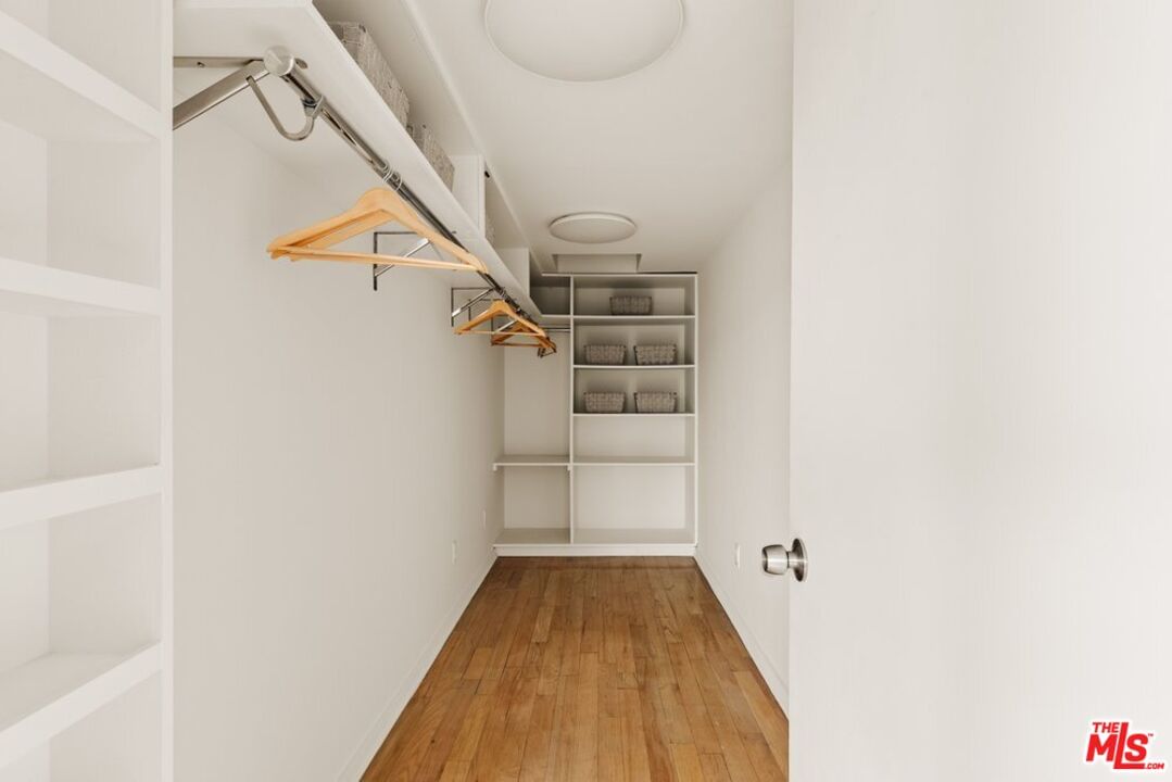 Roseview photo 26