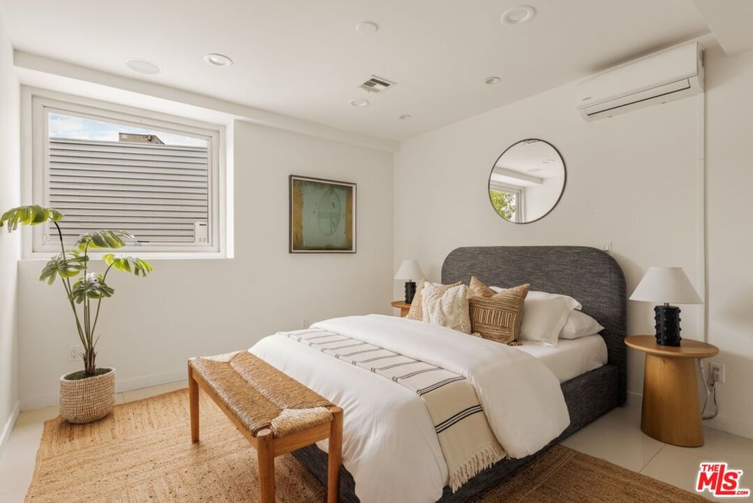 Roseview photo 35