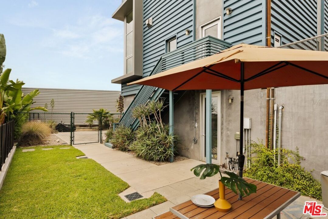 Roseview photo 37