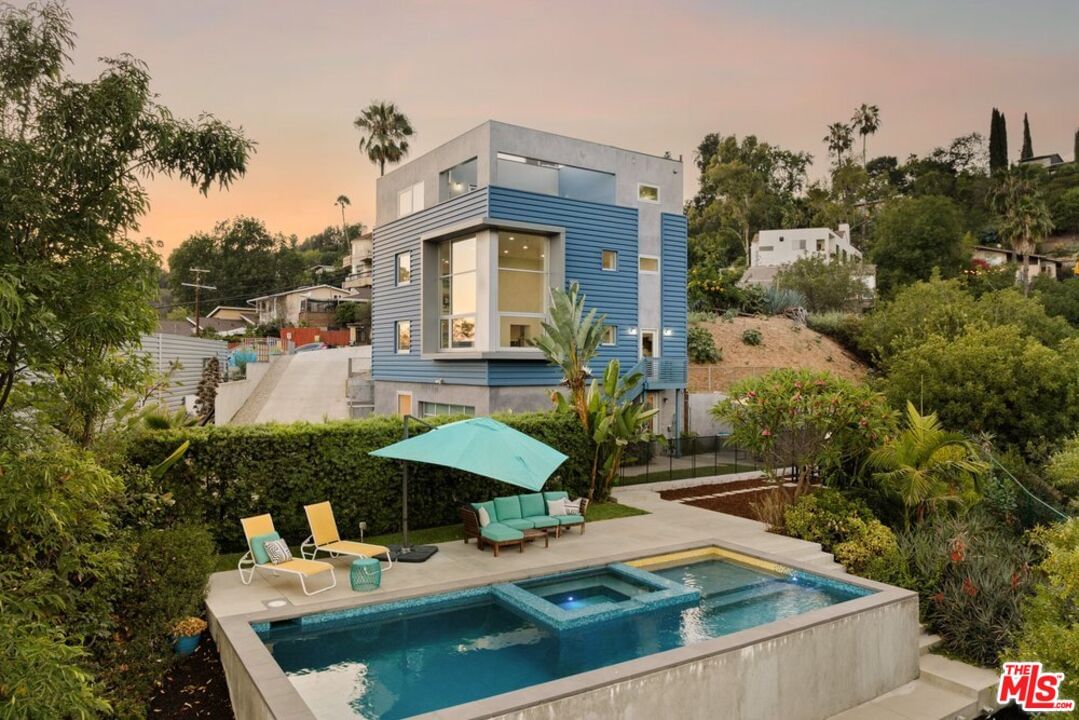 Roseview photo 44