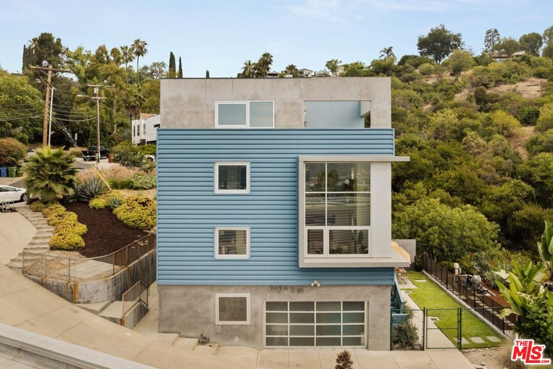 Roseview photo 50
