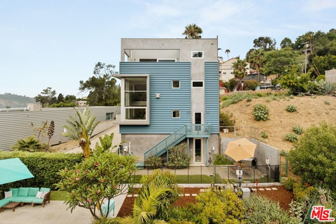 Roseview photo 51