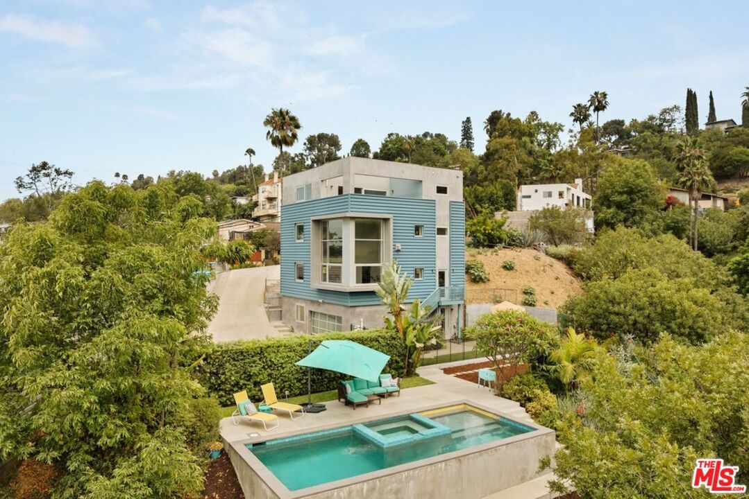 Roseview photo 52