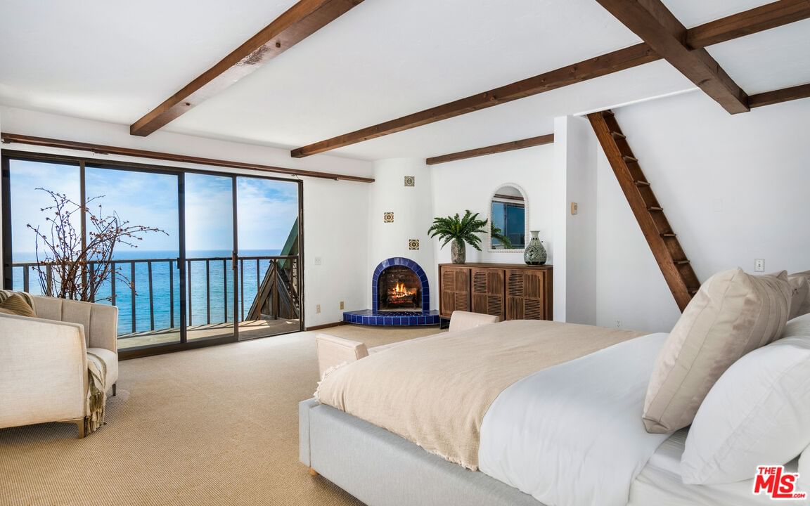 Malibu Cove Colony photo 27