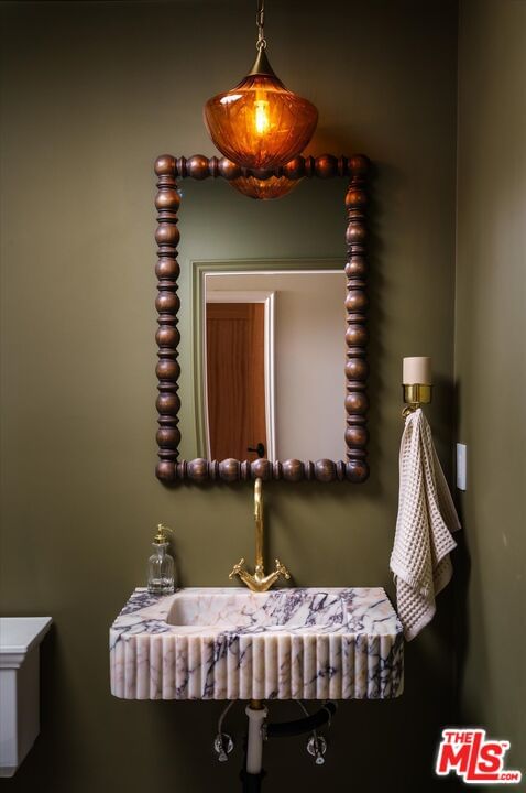 Benton photo 31