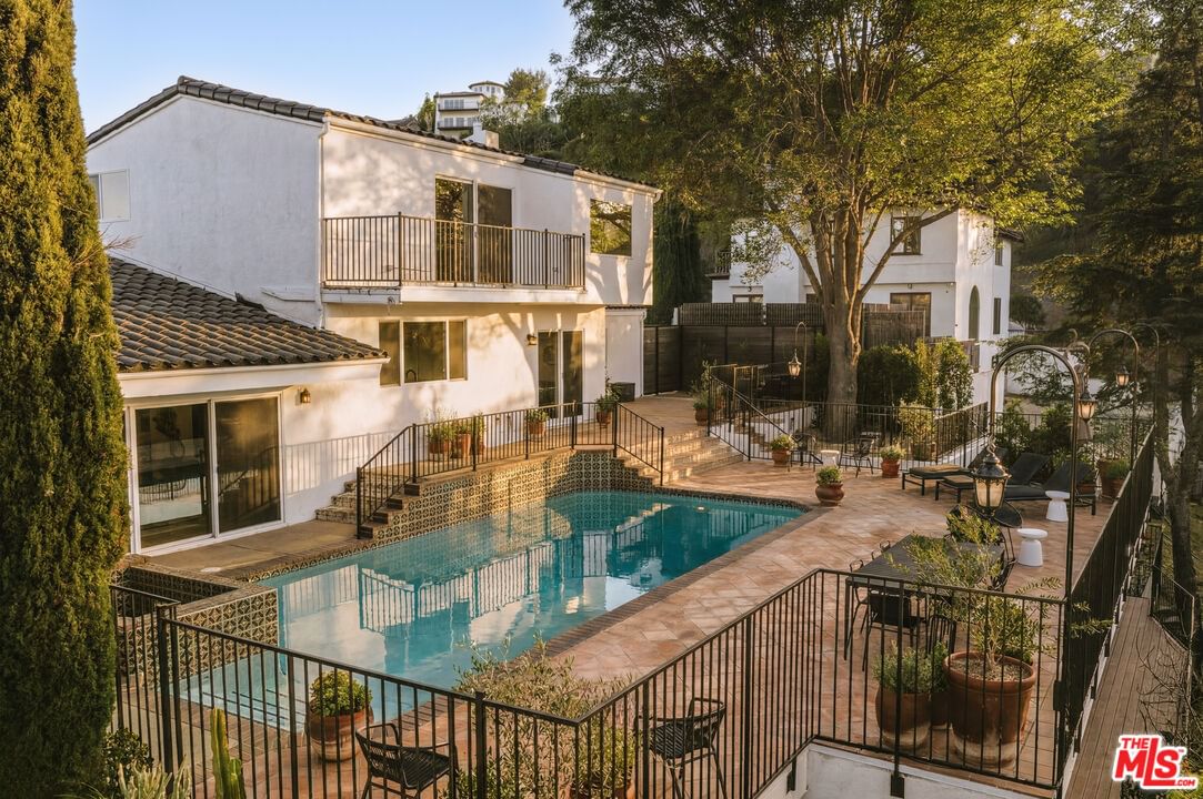 Crescent Heights photo 24