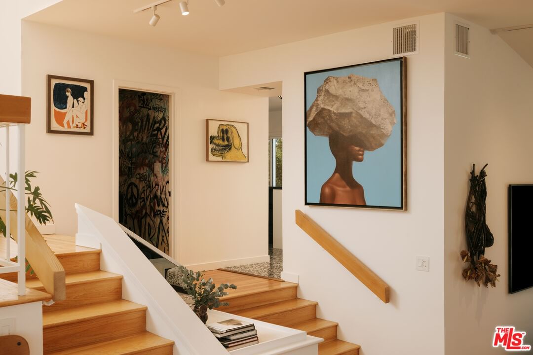 Crescent Heights photo 6