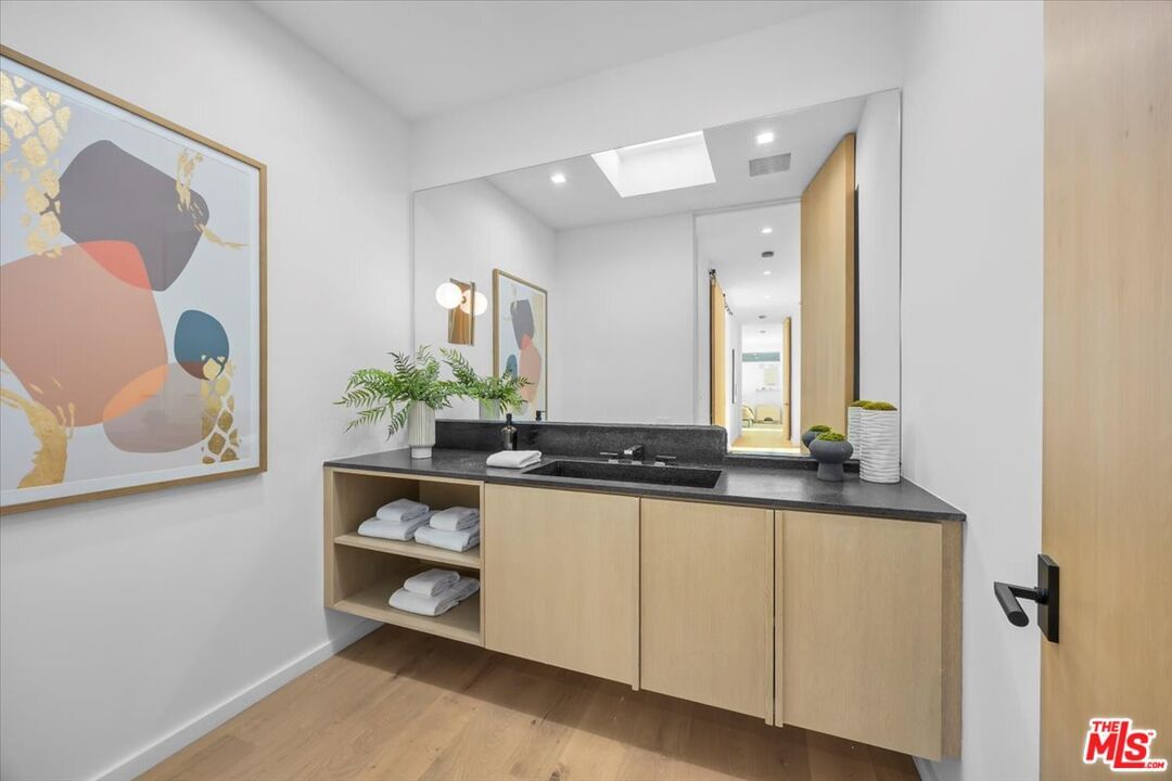 Loma Vista photo 35