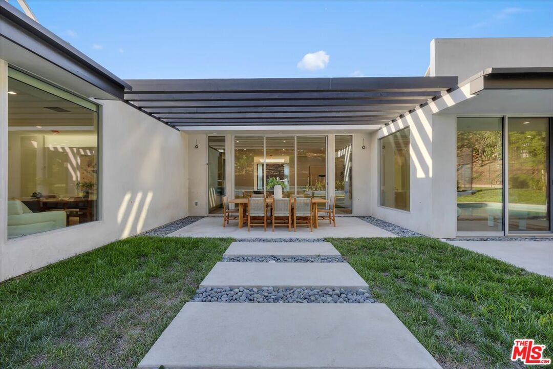 Loma Vista photo 40