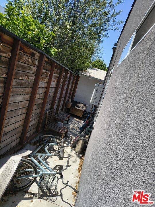 Carmona photo 8
