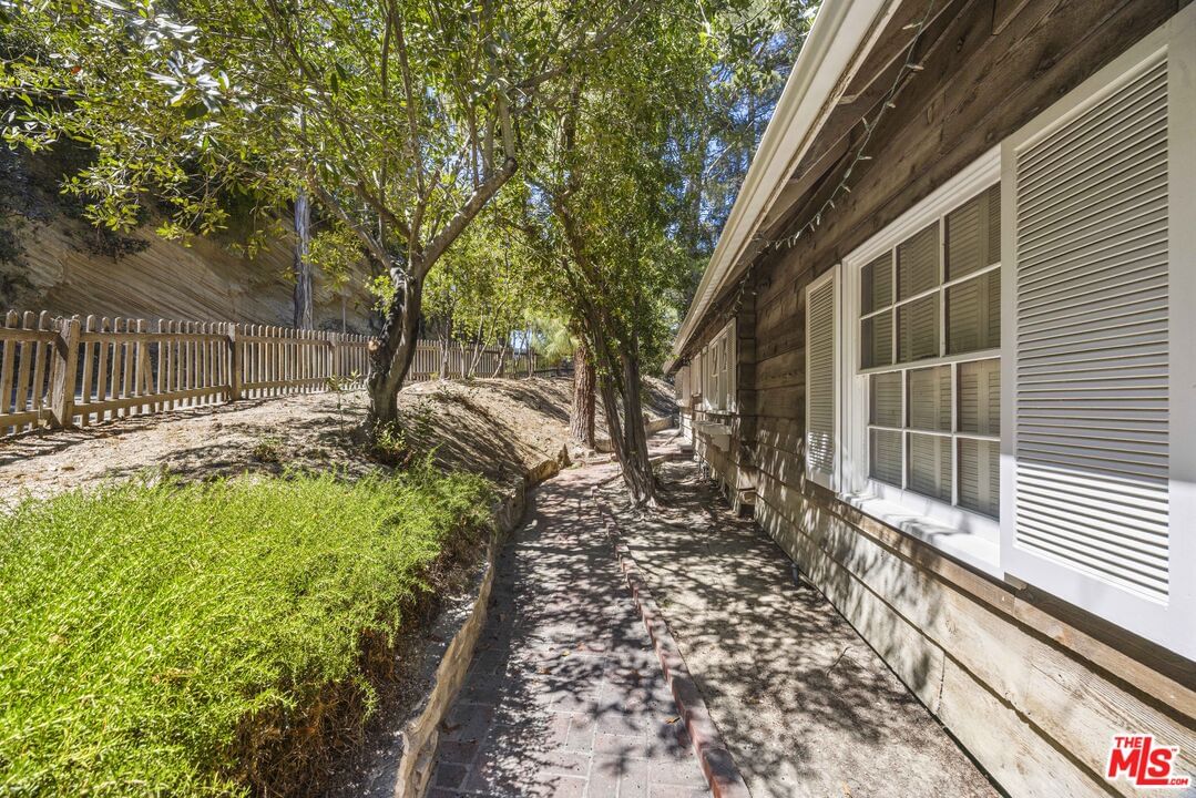 Round Valley photo 25