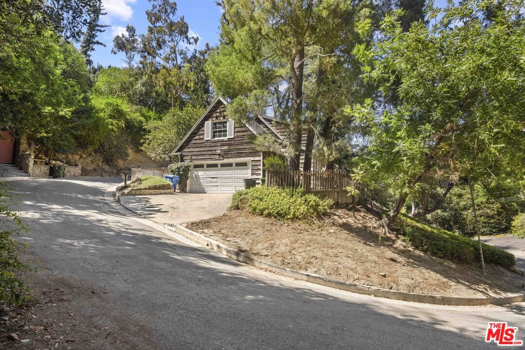 Round Valley photo 27