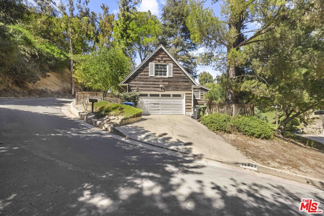 Round Valley photo 28