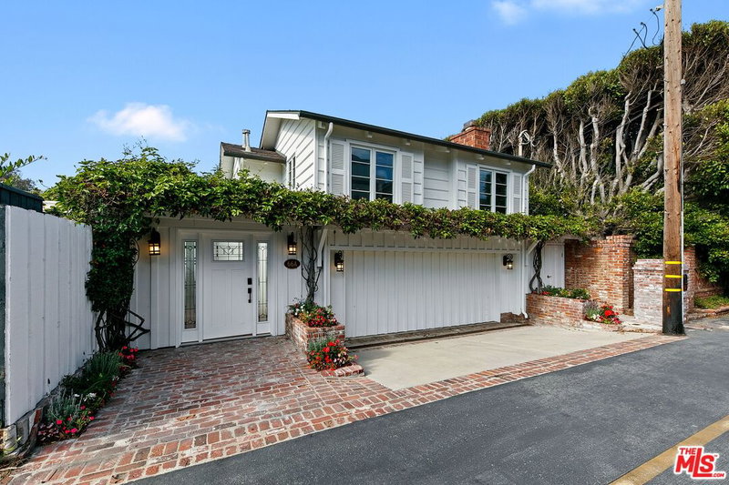 23561 Malibu Colony Rd