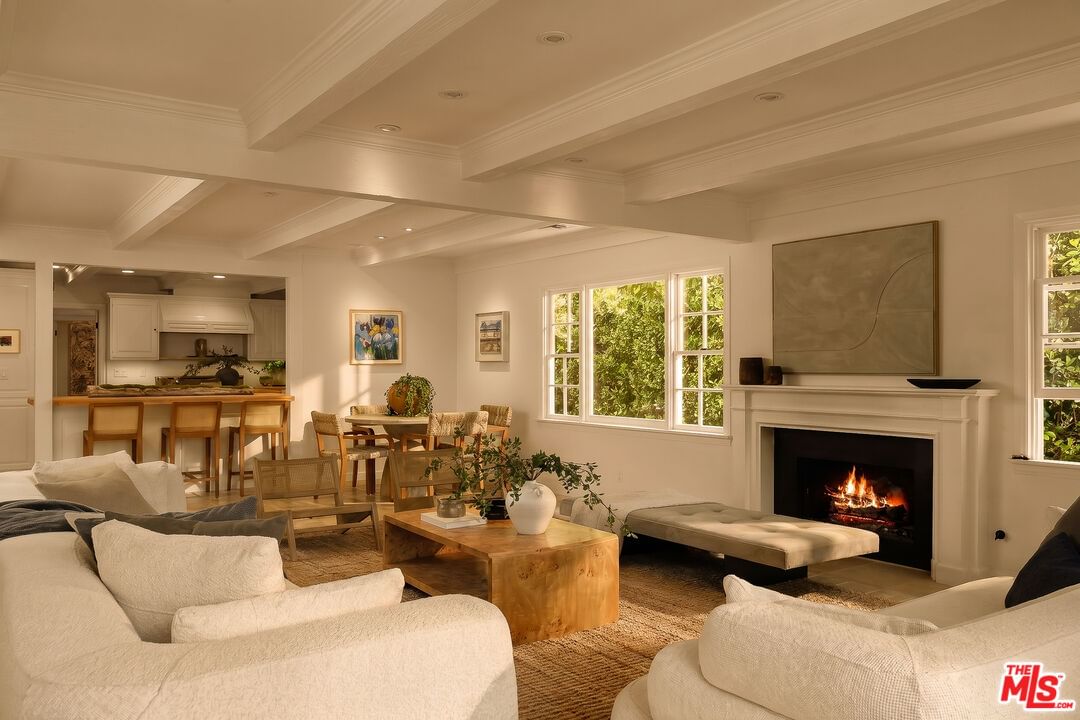 Malibu Colony photo 15