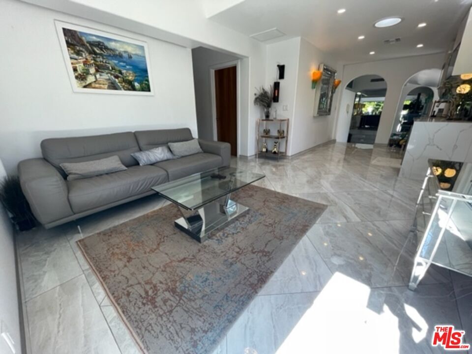 Sunridge photo 16