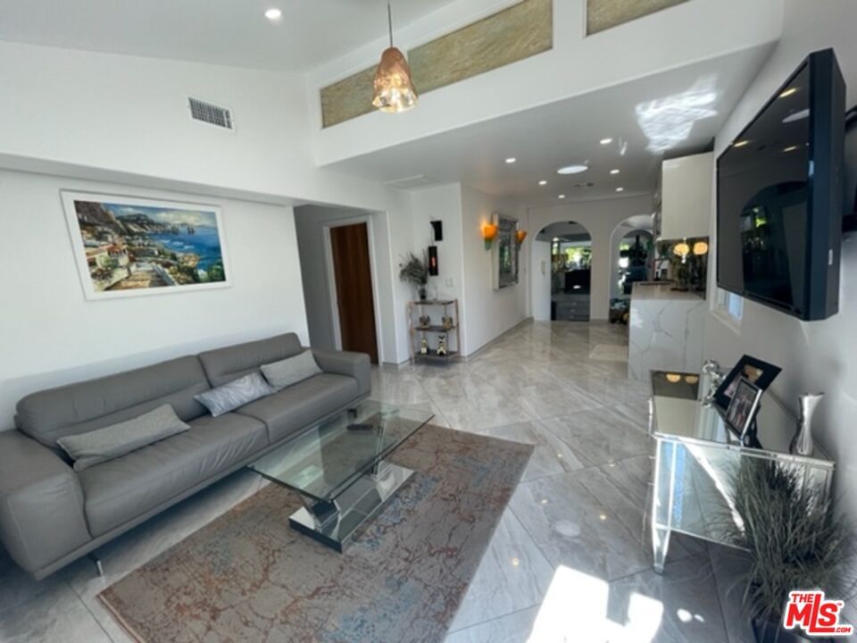 Sunridge photo 17