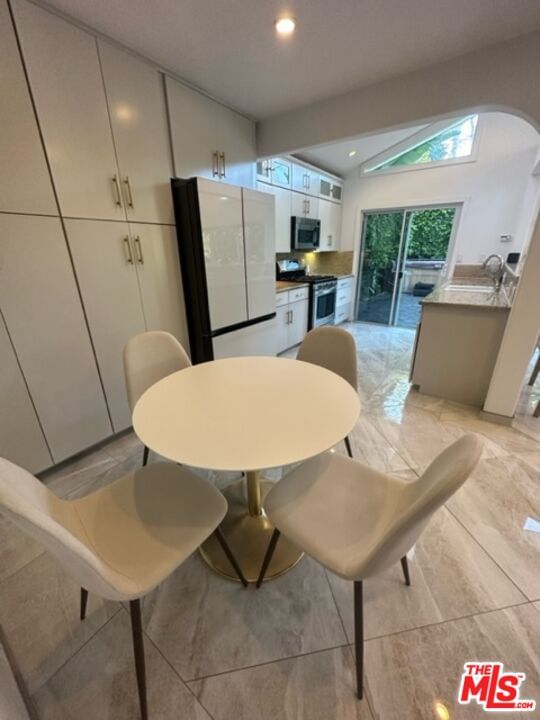 Sunridge photo 31