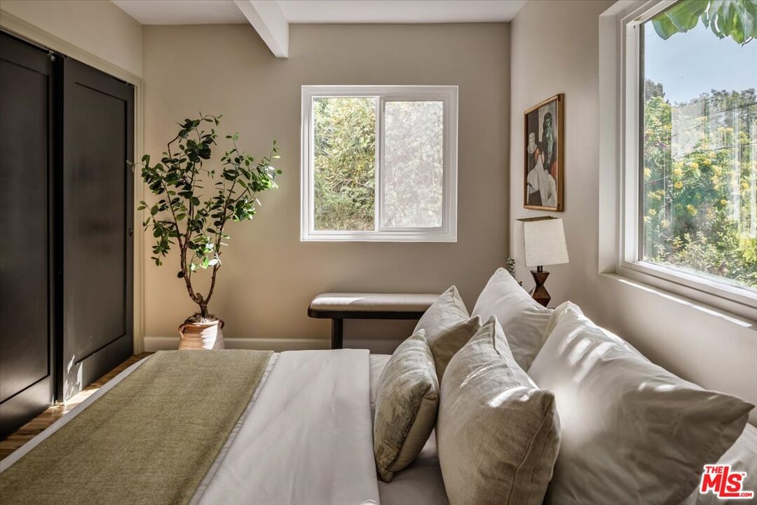 High Crest photo 36