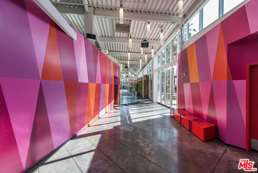 Discovery photo 46