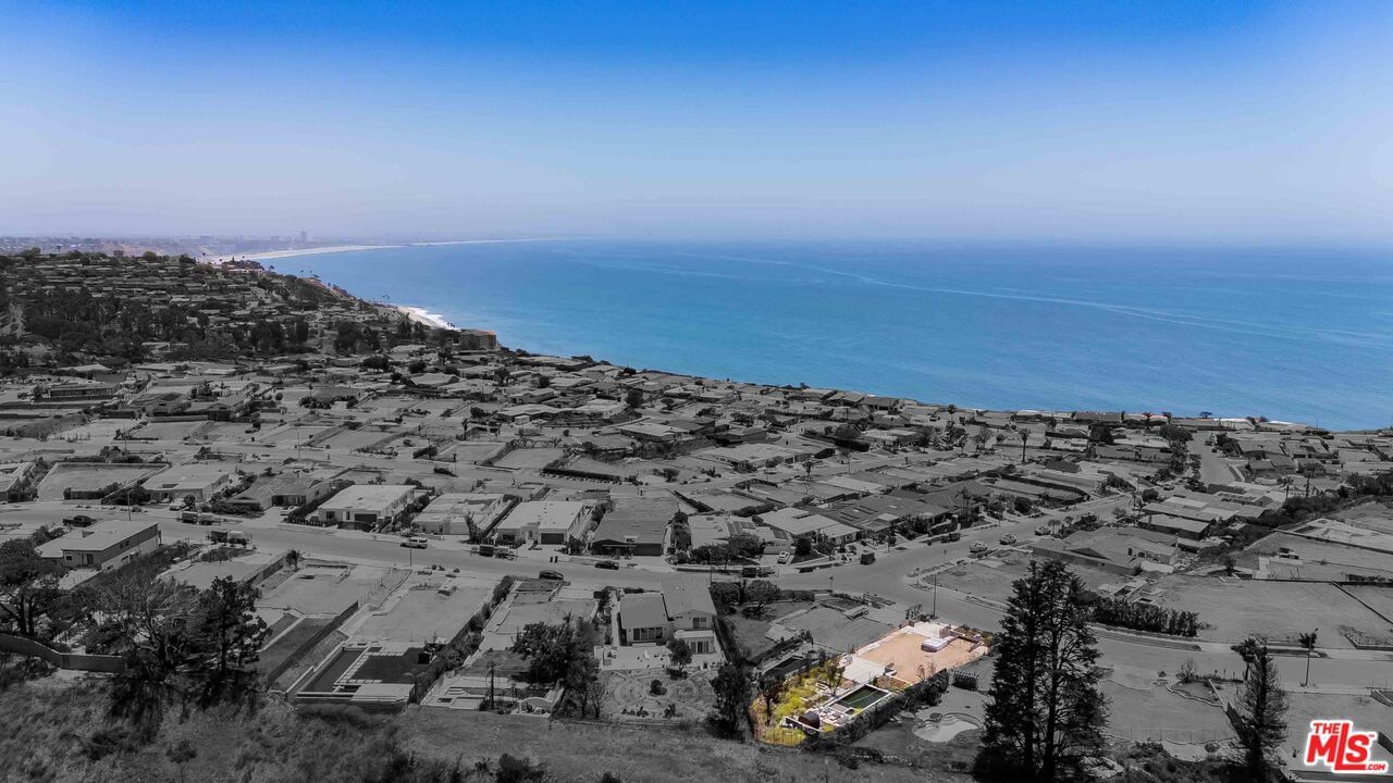 Clifftop photo 10