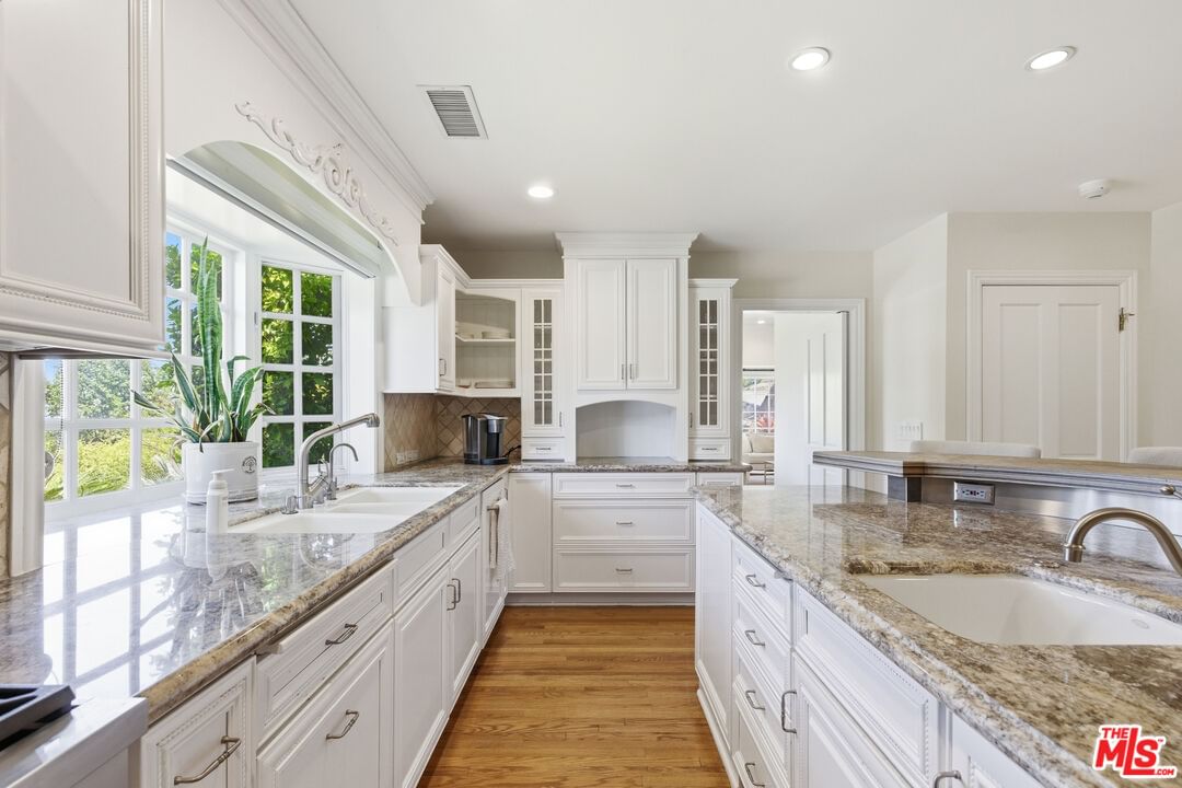 Crownridge photo 27