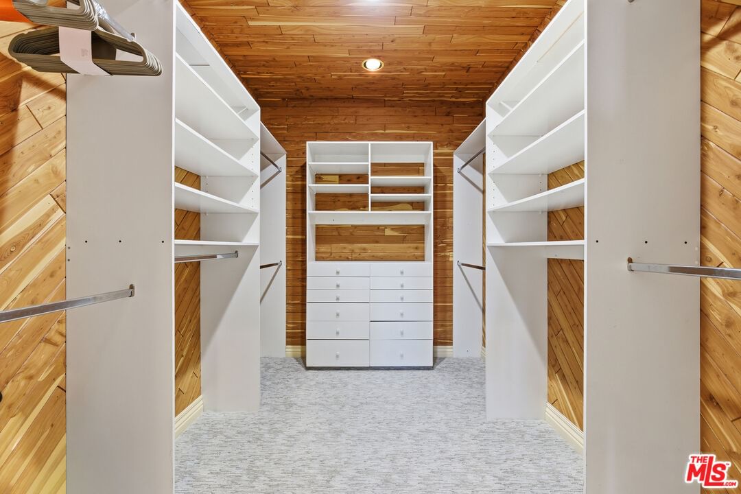 Crownridge photo 35
