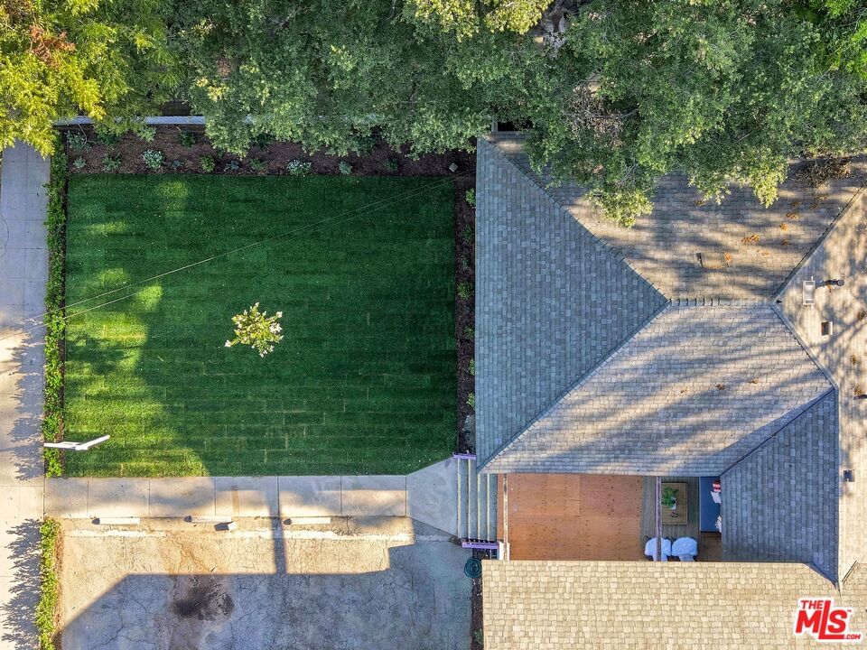 Avenue 57 photo 43