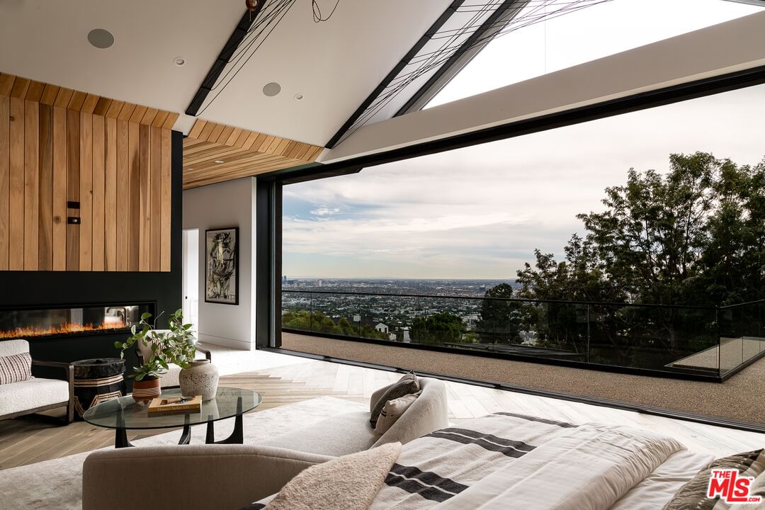 Crescent Heights photo 26