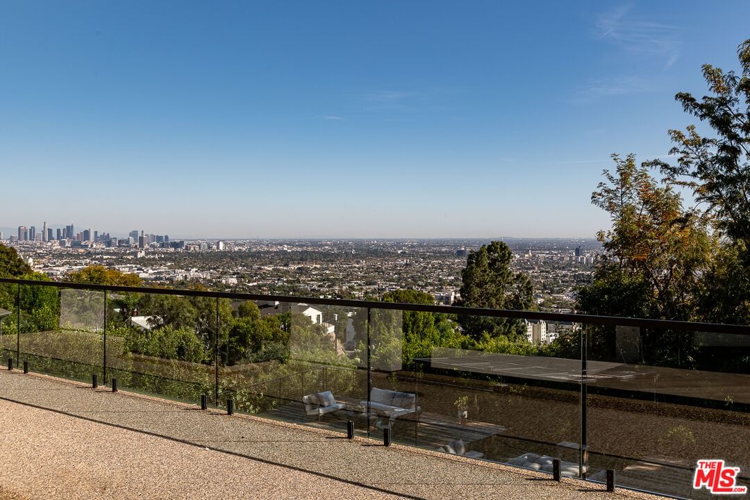 Crescent Heights photo 28
