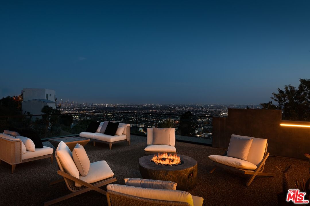 Crescent Heights photo 39